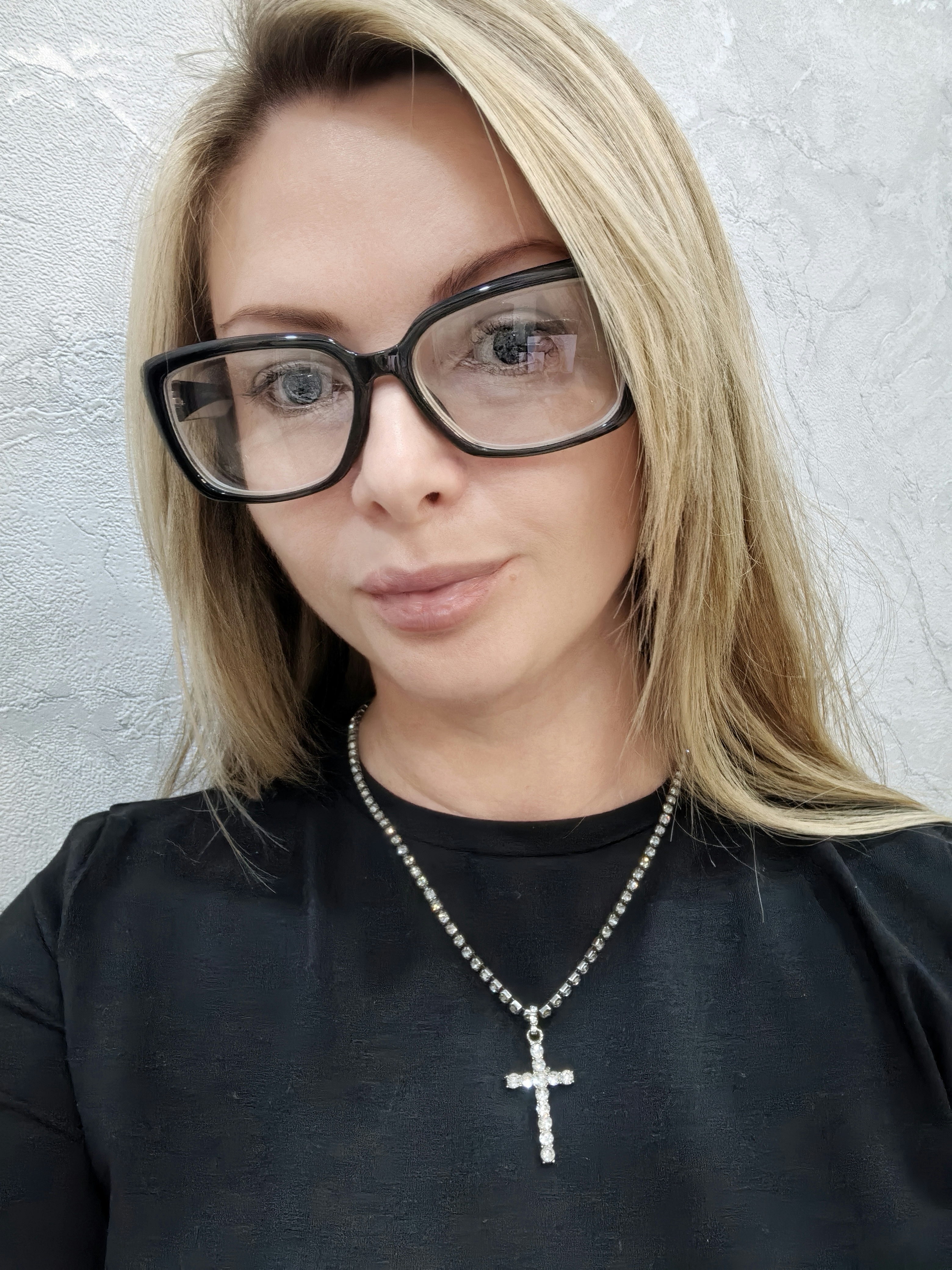 Обзорщик Анастасия из Вологды — нативная реклама и органические отзывы на Wildberries и Ozon