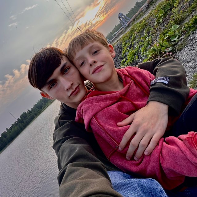 Обзорщик Руслан  из Ухта — нативная реклама и органические отзывы на Wildberries и Ozon
